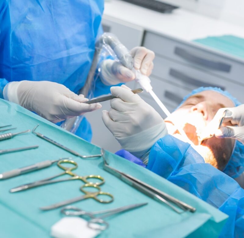 Implante dental inmediato en Valencia - luces