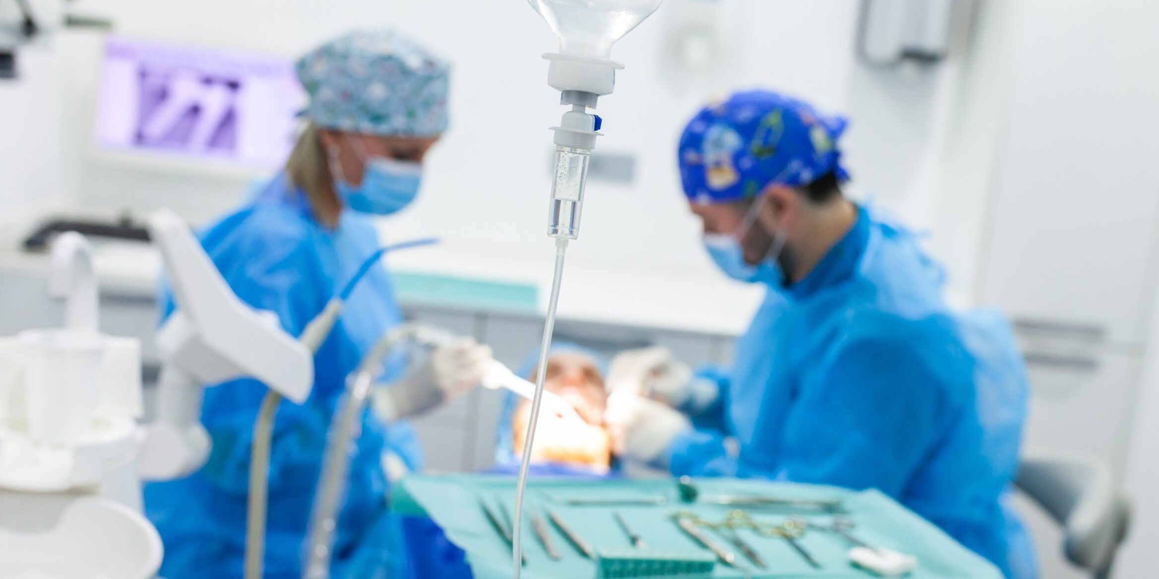 implantes fijos en el mismo día en Valencia - sedacion