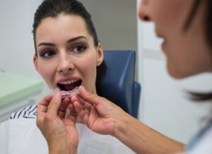 Ofertas de ortodoncia invisible en Burjassot - Mujer