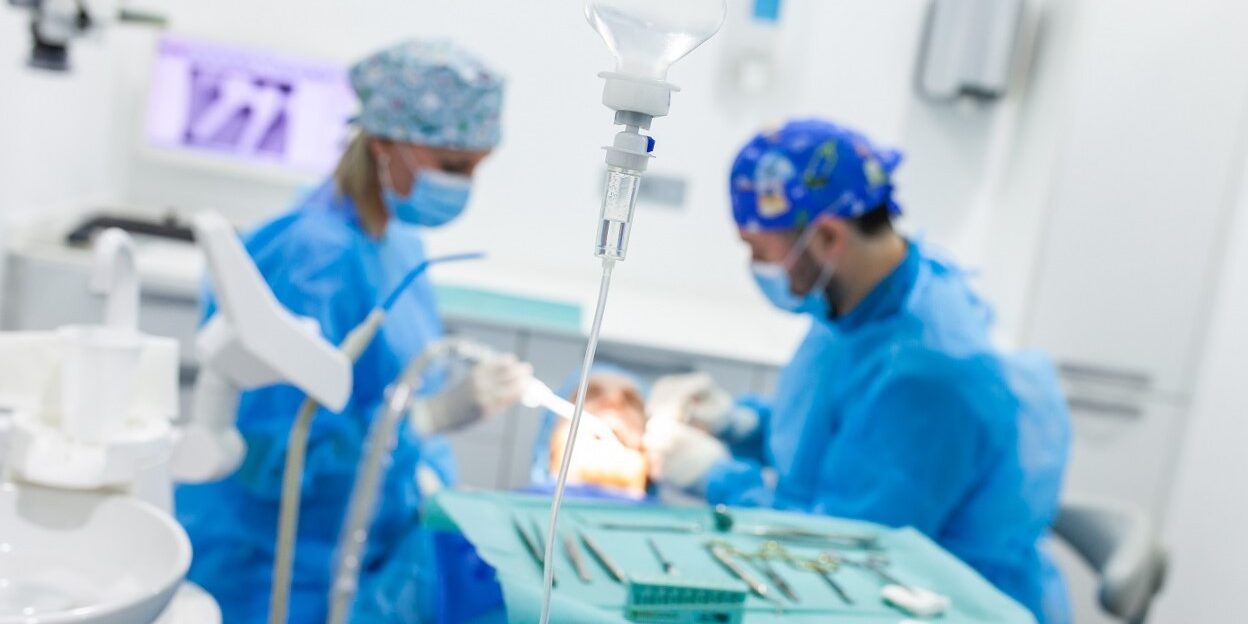 implante de carga inmediata en Valencia - cirugia