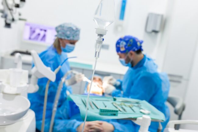 implante de carga inmediata en Valencia - cirugia