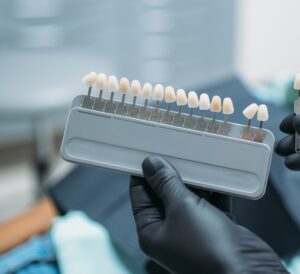 Implantes con dientes fijos en el mismo día en Valencia - Piezas