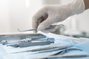 dentistas cerca de Rocafort - utensilios