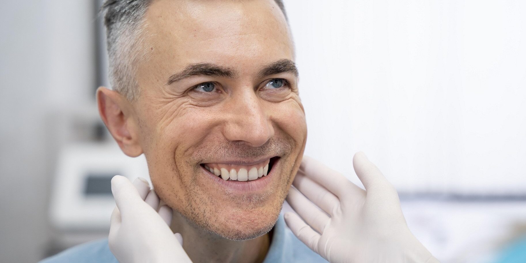 implantes con dientes fijos en el mismo día en Valencia - sonrisa