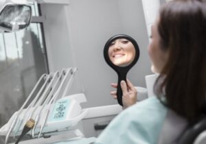Clínica dental en Burjassot - Espejo