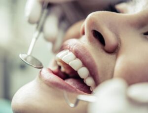 Odontología estética en Burjassot - Dentadura