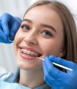 Ortodoncia en Burjassot - Mujer