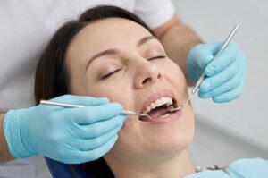 Clínica dental cerca de Burjassot - Mujer
